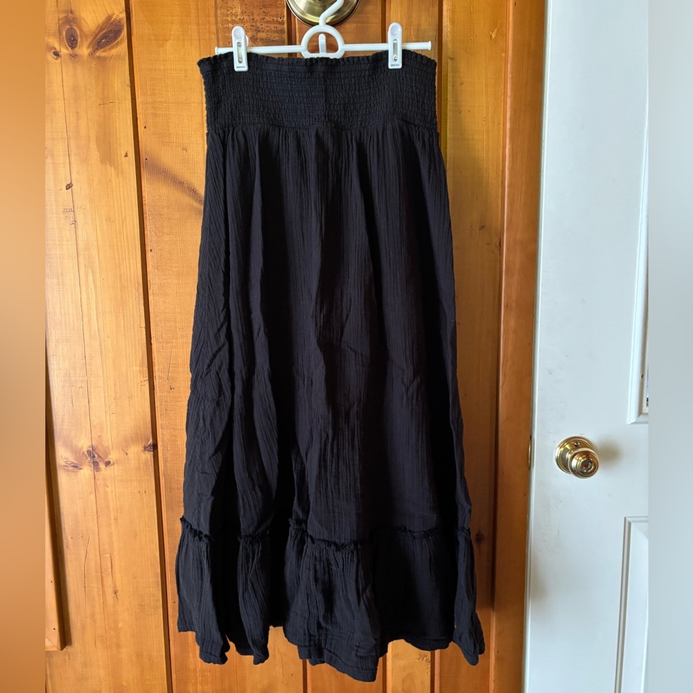 Quince 100% cotton black maxi shirt